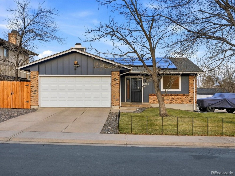2540 S Deframe Street Lakewood, CO 80228